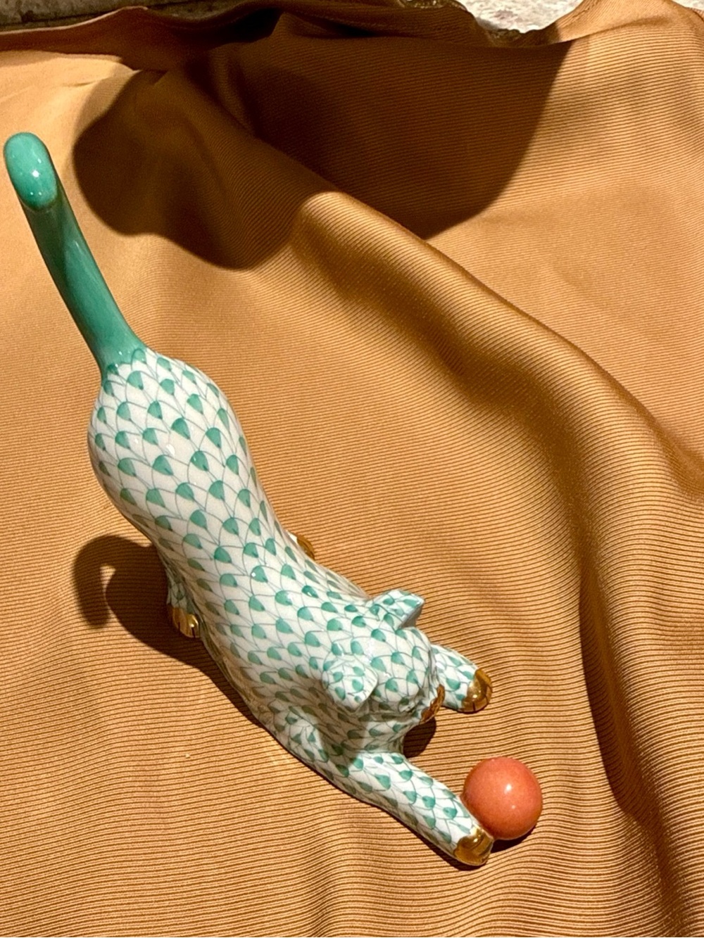 Herend Fishnet Cat with Ball Figurine in Teal & White with Gold Accents